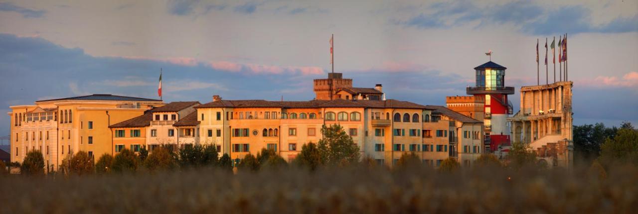 4 Hotel Rust Bagian luar foto